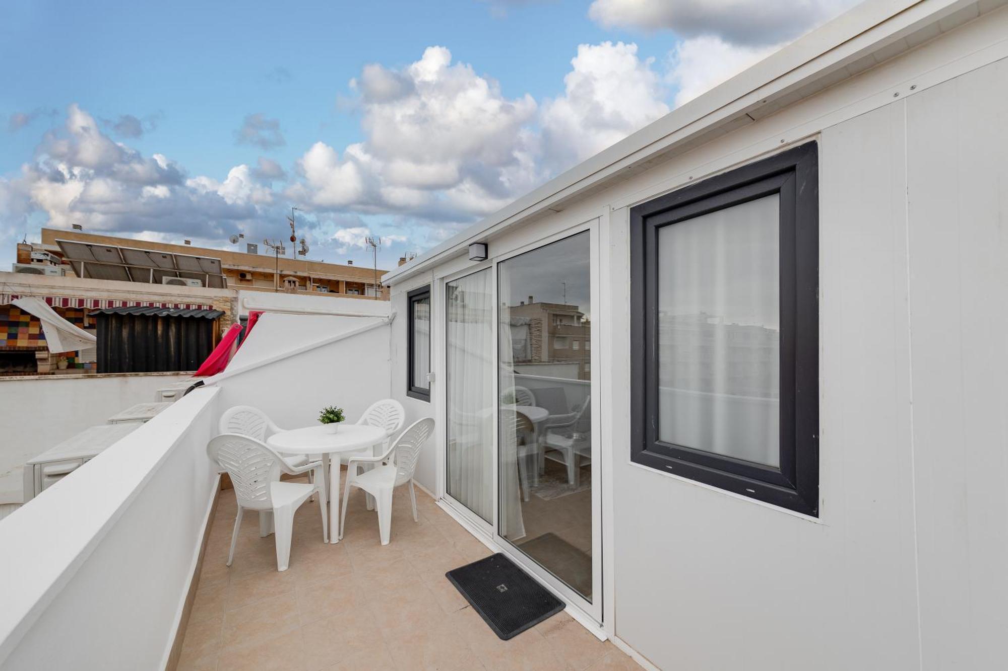 Cosy Apartment Near The Sea ตอร์เรเวียคา ภายนอก รูปภาพ