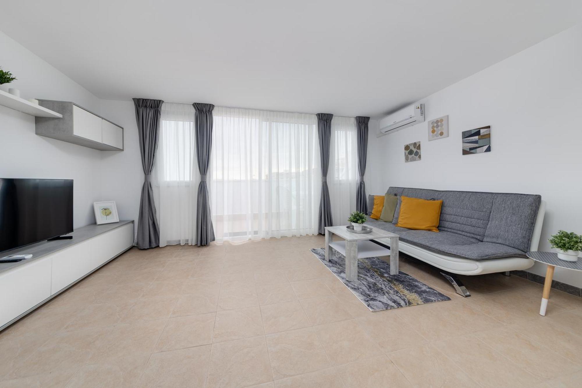 Cosy Apartment Near The Sea ตอร์เรเวียคา ภายนอก รูปภาพ