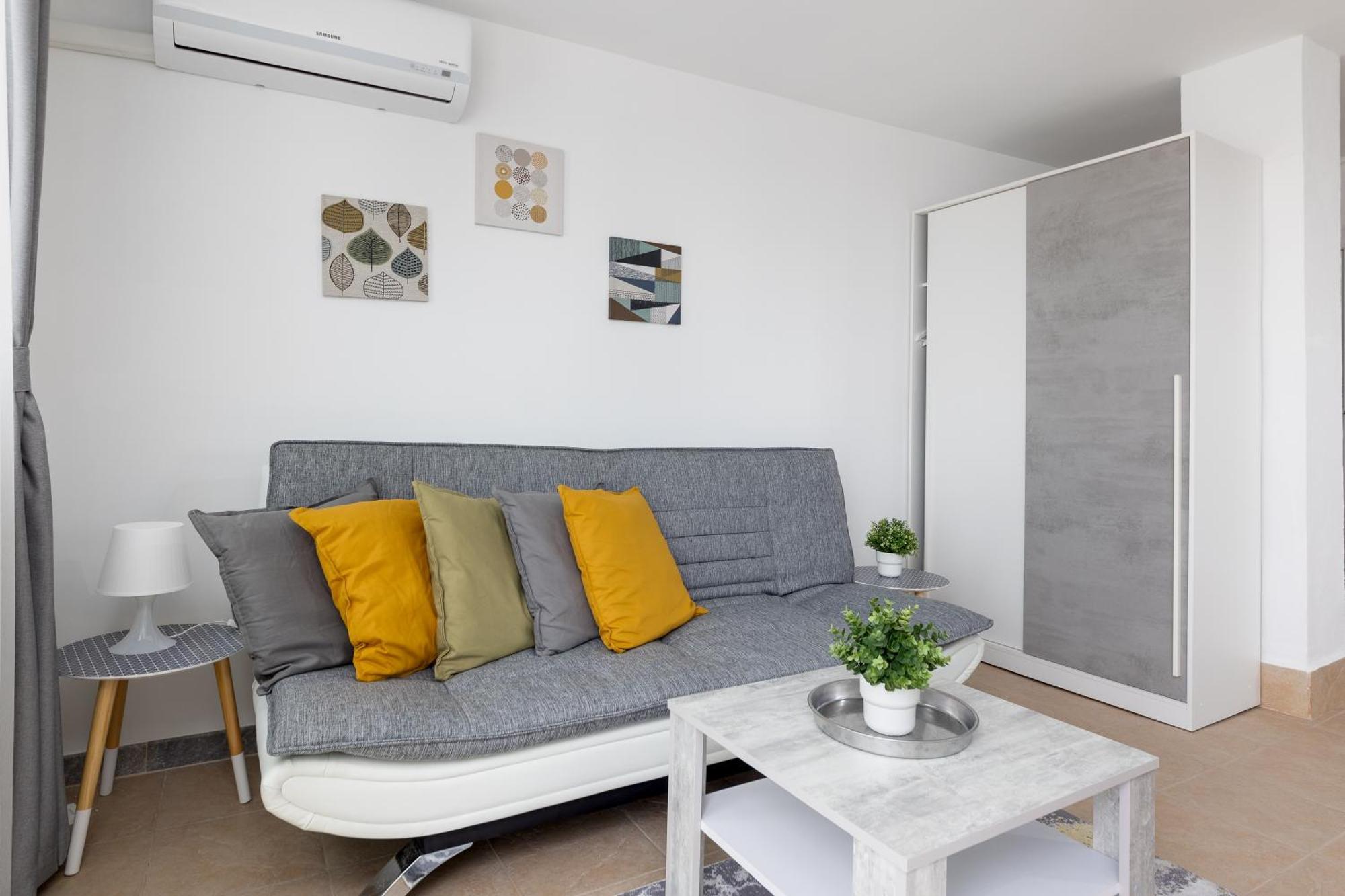 Cosy Apartment Near The Sea ตอร์เรเวียคา ภายนอก รูปภาพ
